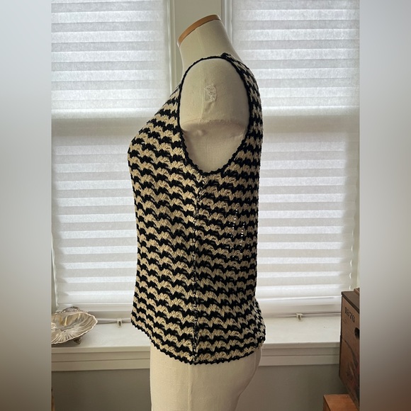 Finity Studio Women’s Sleeveless black & white zig zag woven top size medium - Picture 2 of 5
